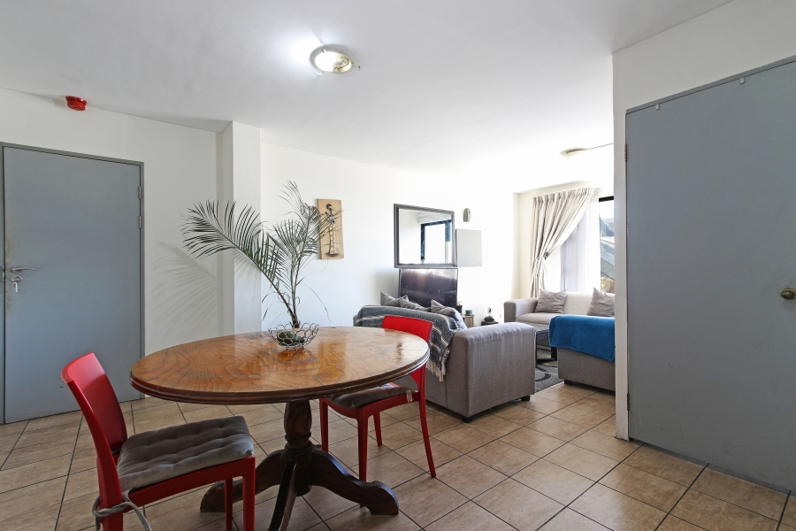 2 Bedroom Property for Sale in Zonnebloem Western Cape